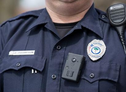 Policeman with bodycam