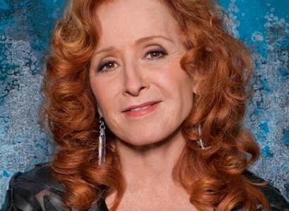 Photo of Bonnie Raitt