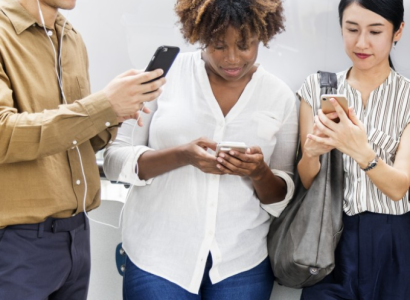 People on smartphones