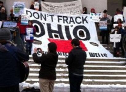 Protest about fracking at Ohio Statehouse