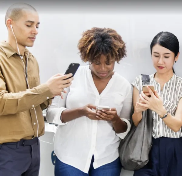 People on smartphones